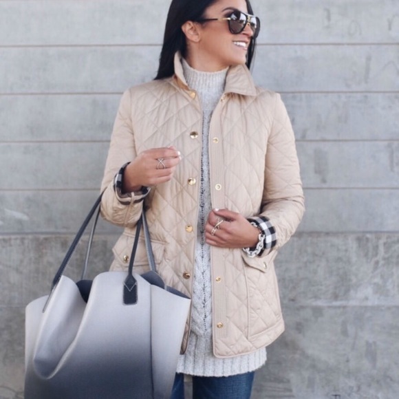 Burberry silver quilt jacket Never wore - Picture 4 of 15